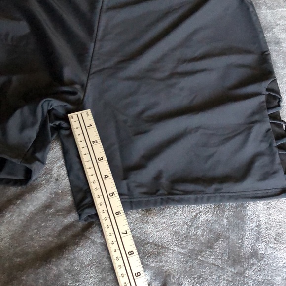 Women’s size 3X black spandex shorts with mesh side - Picture 4 of 7